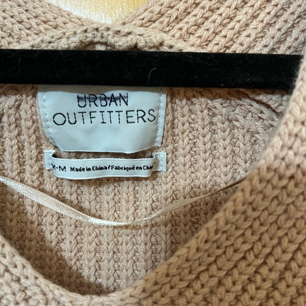 Urban Outfitters Blush/Tan Oversized Sweater - Picture 2 of 10